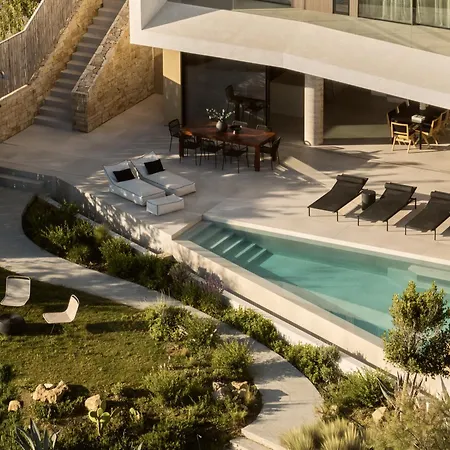 فيلة Opsis Villas, A Beachfront & Architectural Retreat
