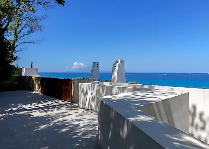 Opsis Villas, A Beachfront & Architectural Retreat Akrotíri