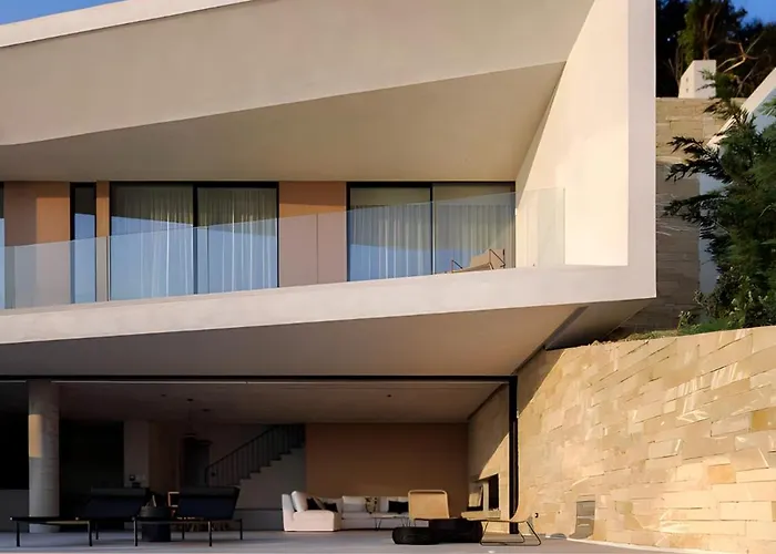 Opsis Villas, A Beachfront & Architectural Retreat