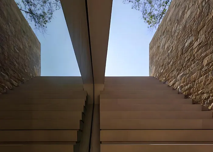 Opsis Villas, A Beachfront & Architectural Retreat