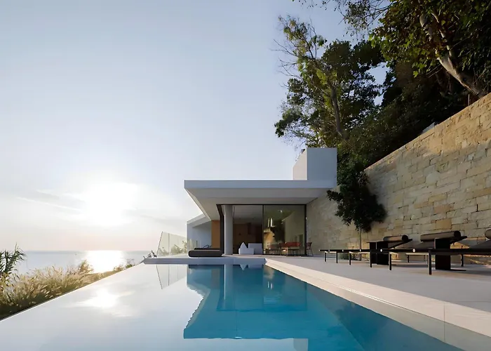 Opsis Villas, A Beachfront & Architectural Retreat