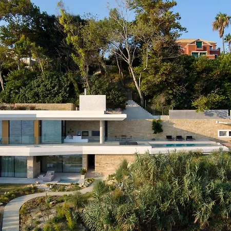 Opsis Villas, A Beachfront & Architectural Retreat