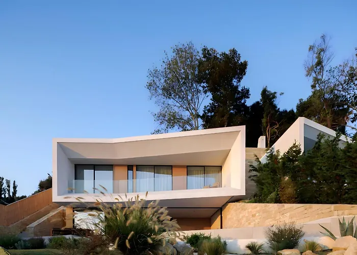 Opsis Villas, A Beachfront & Architectural Retreat