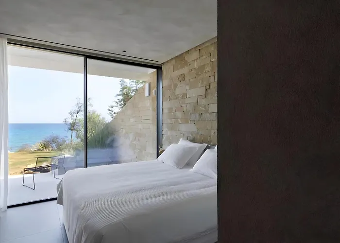 Opsis Villas, A Beachfront & Architectural Retreat * Akrotiri (Zakynthos)