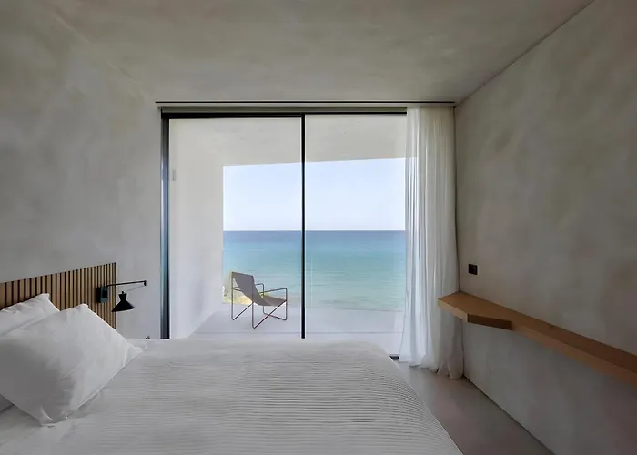 Opsis Villas, A Beachfront & Architectural Retreat * Akrotiri (Zakynthos)