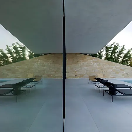 וילה Opsis Villas, A Beachfront & Architectural Retreat