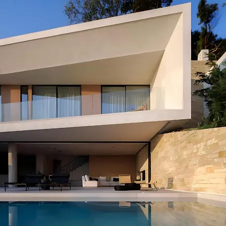 Opsis Villas, A Beachfront & Architectural Retreat