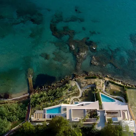 Opsis Villas, A Beachfront & Architectural Retreat Акротири